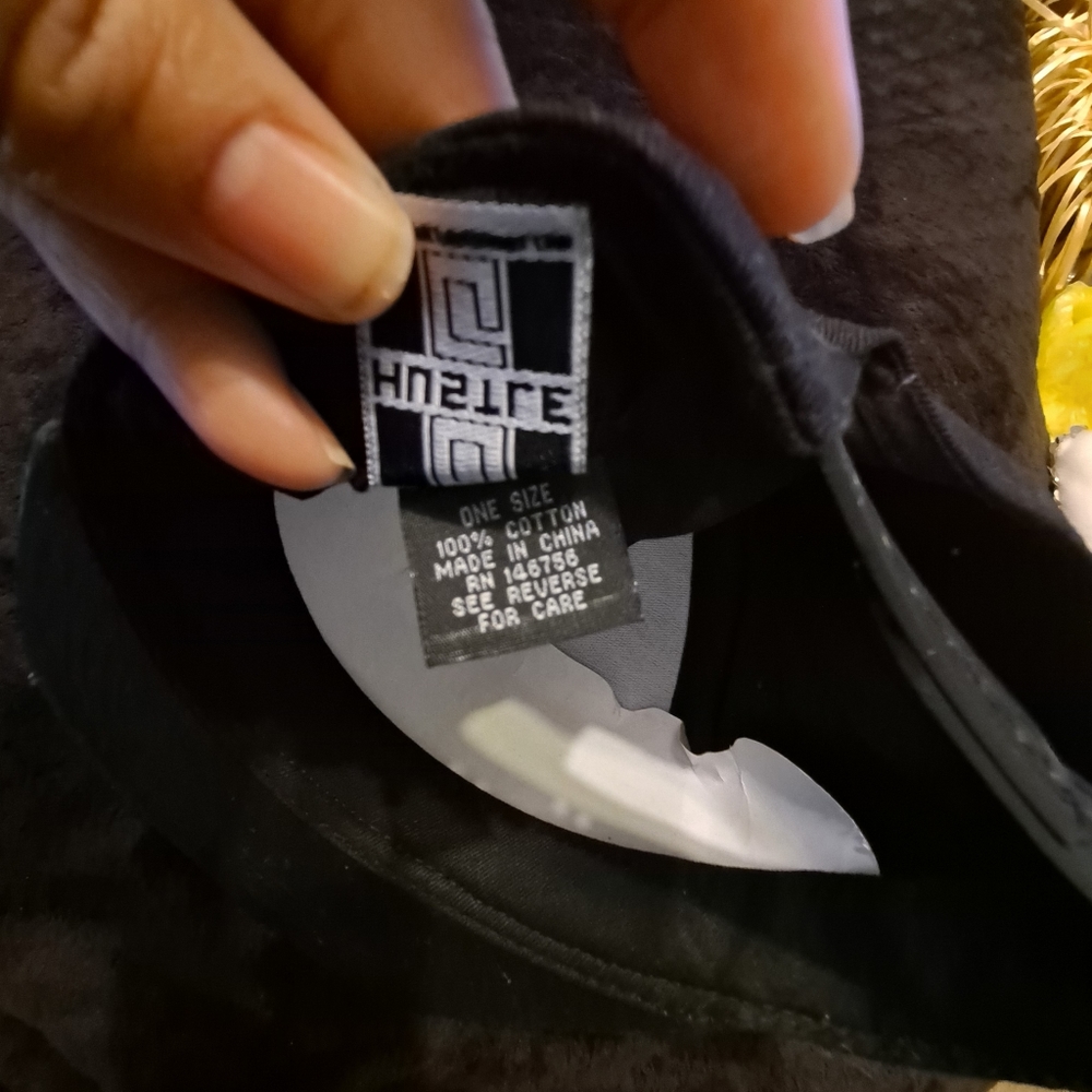 HUSTLE Cap. - Picture 4 of 5